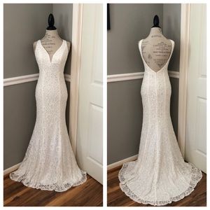 NEW ABBY PARIS SZ 2 IVORY LACE BEADED ILLUSION FORMAL EVENING GOWN